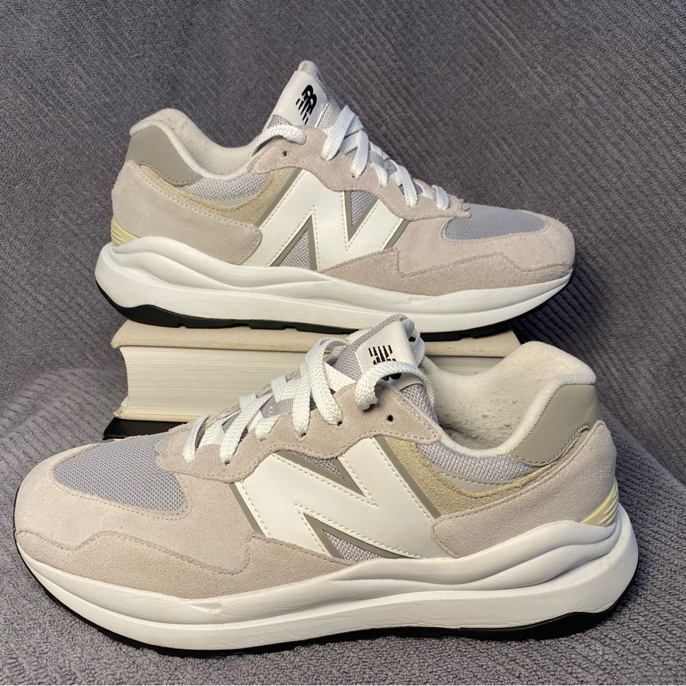 **LIKE NEW** New Balance 57/40 Nimbus Cloud